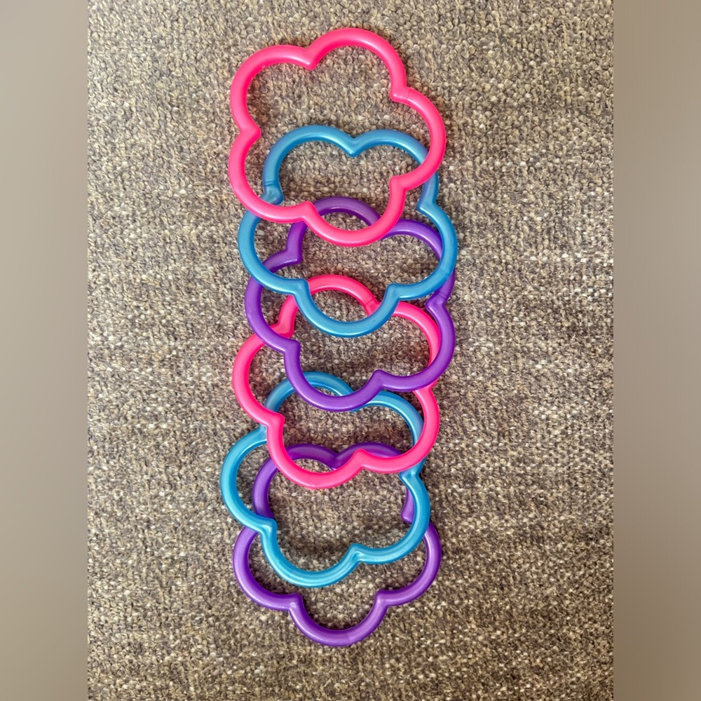 🎈5/$5 Flower Bracelets, Set of 6